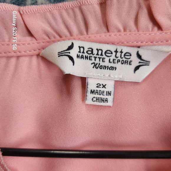 Nanette Lepore Soft Melon Colored Ruffled Blouse - Picture 5 of 10
